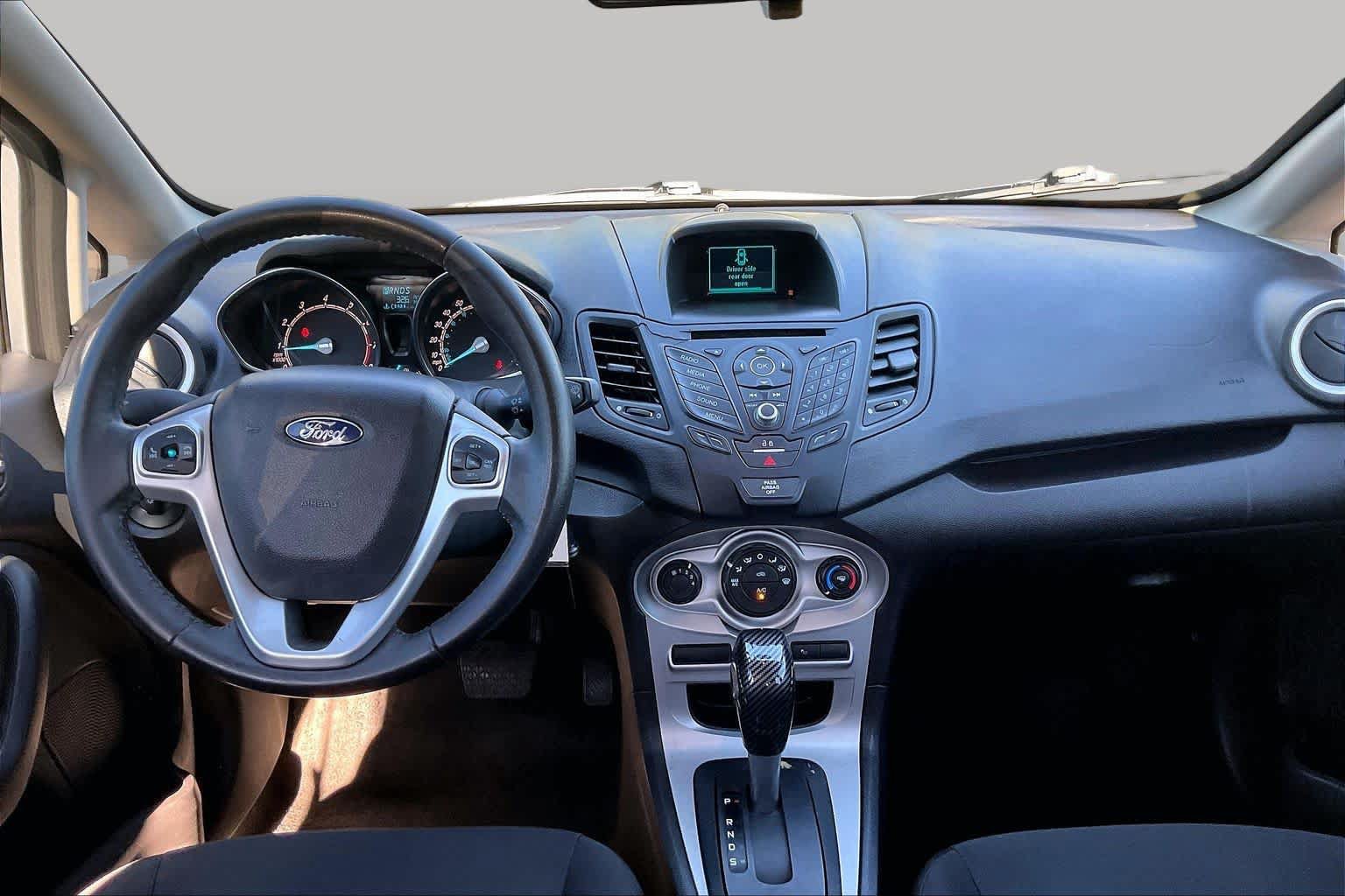 Used 2015 Ford Fiesta SE FWD image 15