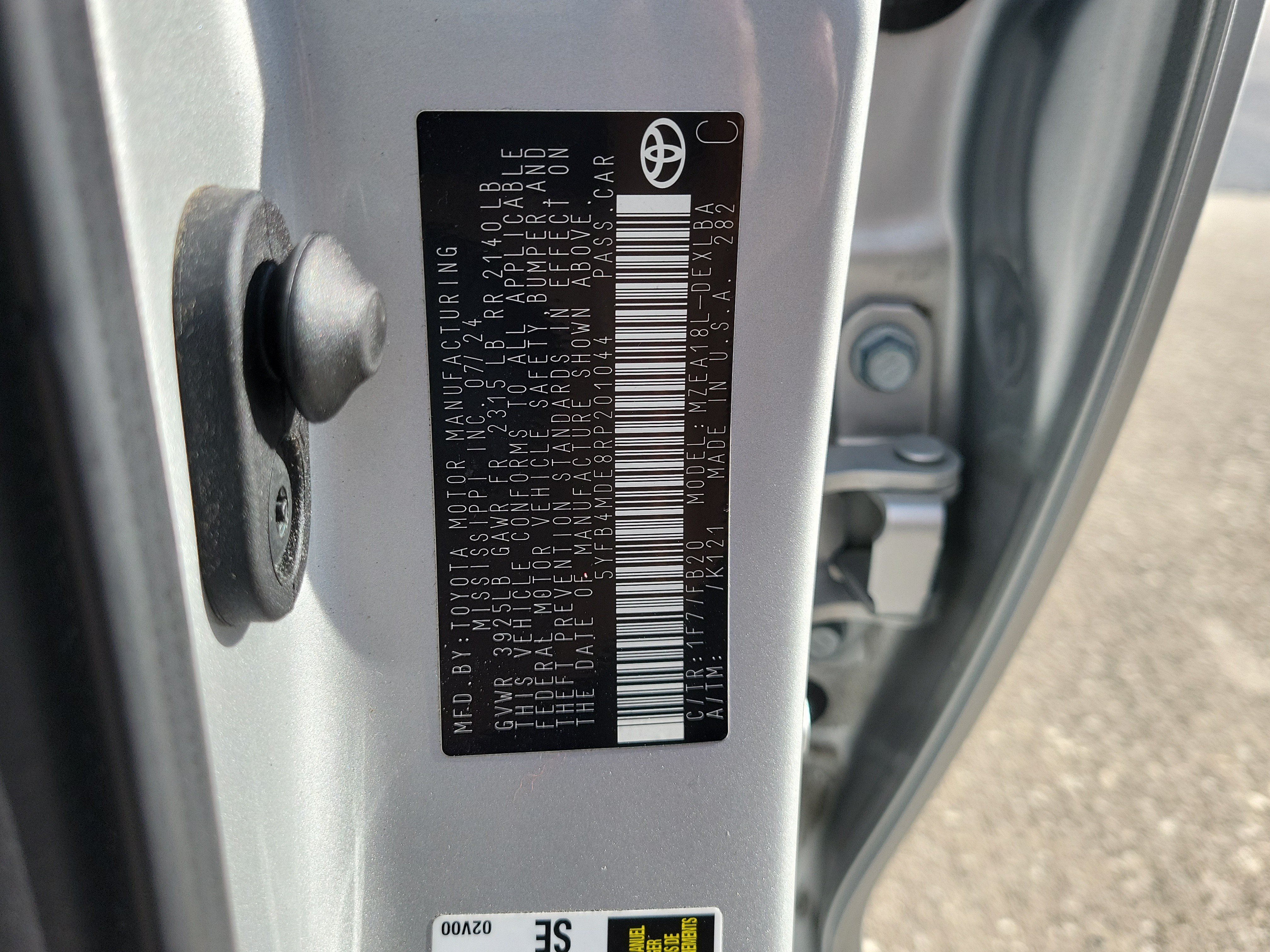 Used 2024 Toyota Corolla LE FWD image 30