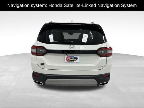 Used 2025 Honda Pilot Elite image 5