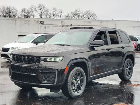 New 2026 Jeep Grand Cherokee Altitude AWD/4WD image 6