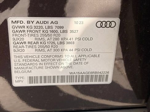 Used 2024 Audi Q8 e-tron Premium Plus w/ Premium Plus Package AWD/4WD image 26