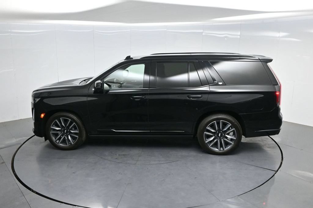 Used 2024 Cadillac Escalade Sport w/ Touring Package AWD/4WD image 17