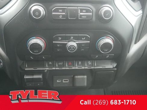 Used 2019 Chevrolet Silverado 1500 LT w/ Texas Edition AWD/4WD image 28