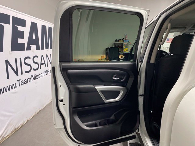 Used 2019 Nissan Titan SV w/ SV Convenience Package AWD/4WD image 23