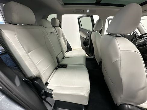 Used 2020 Volkswagen Tiguan SEL image 25