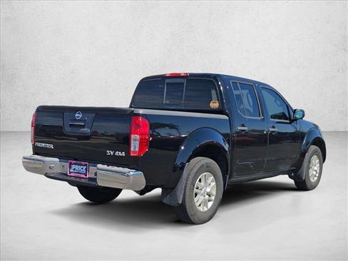 Used 2015 Nissan Frontier SV image 5