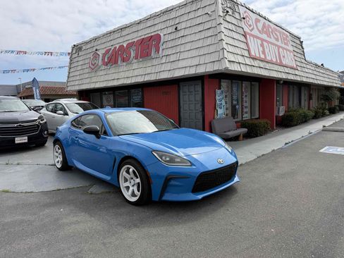 Used 2022 Toyota GR86 Premium RWD image 17