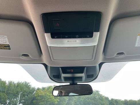 Used 2025 Nissan Rogue SV FWD image 16
