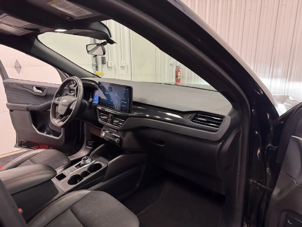 Used 2024 Ford Escape ST-Line w/ Tech Pack #1 AWD/4WD image 47