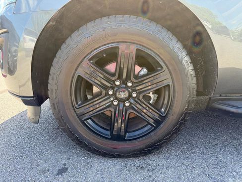 Used 2019 Ford Expedition XLT w/ Equipment Group 201A RWD image 43