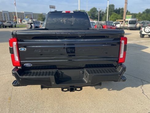 Used 2025 Ford F350 Platinum AWD/4WD image 13