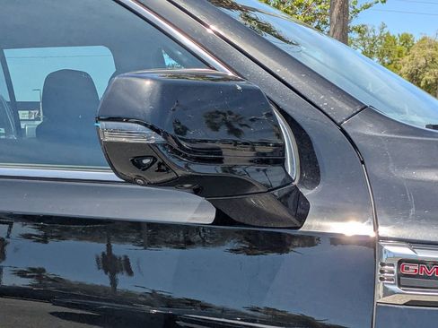 Certified 2025 GMC Yukon Denali AWD/4WD image 11