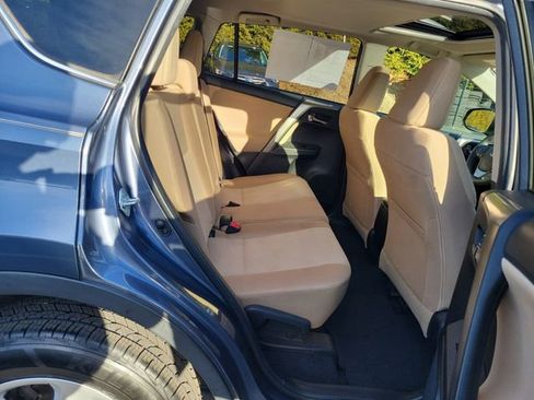 Used 2014 Toyota RAV4 XLE image 17