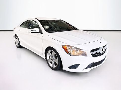 Used 2016 Mercedes-Benz CLA 250 4MATIC image 3