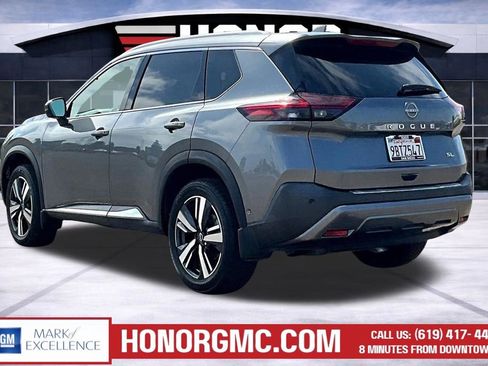 Used 2022 Nissan Rogue SL w/ SL Premium Package FWD image 4
