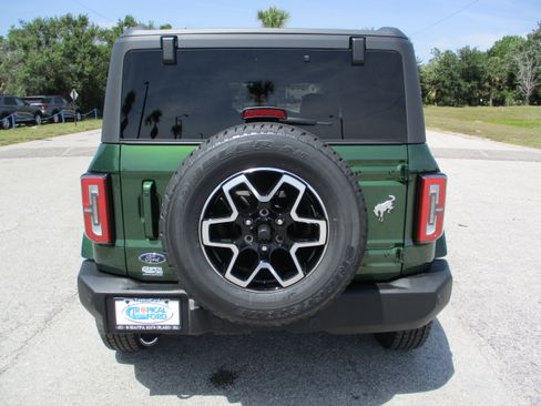 New 2025 Ford Bronco Outer Banks image 6