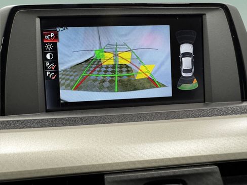 Used 2017 BMW 320i Sedan image 21