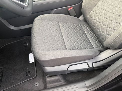 New 2026 Nissan Kicks SV w/ SV Premium Package image 11