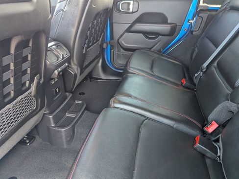 Used 2022 Jeep Wrangler Unlimited Rubicon w/ Steel Bumper Group image 14