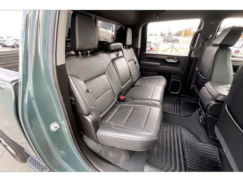 Used 2025 Chevrolet Silverado 2500 LT w/ Trail Boss Package image 28