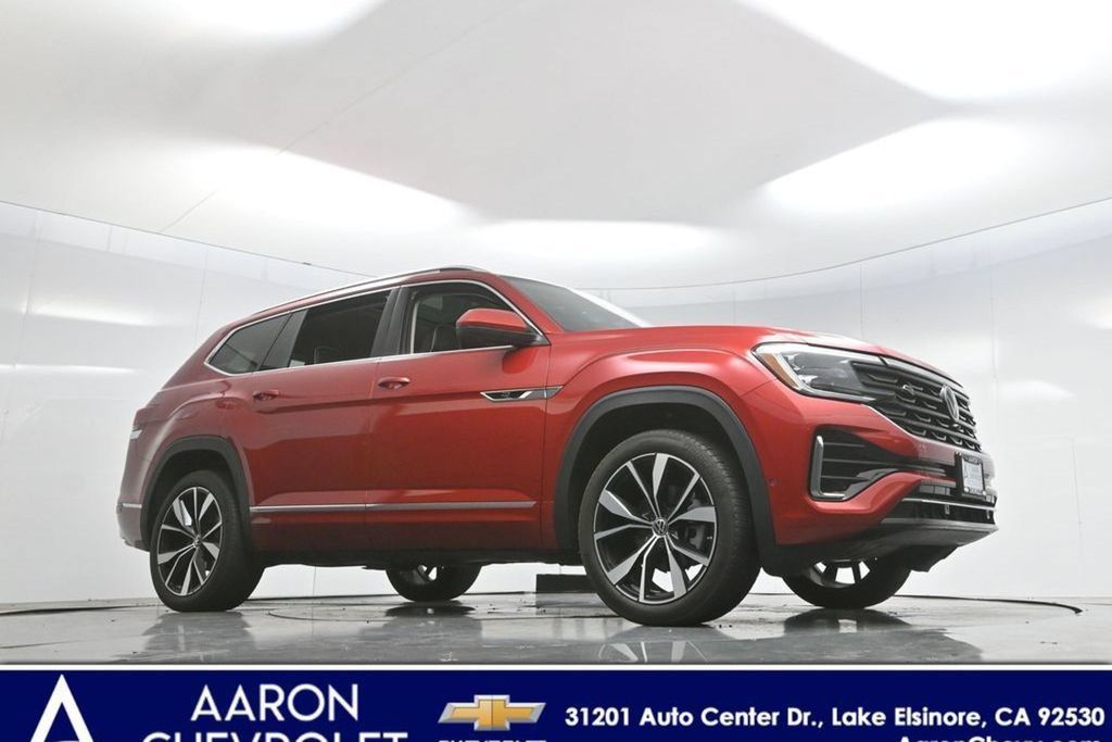 Used 2024 Volkswagen Atlas SEL Premium R-Line AWD/4WD image 2