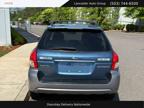 Used 2009 Subaru Outback 2.5i Limited AWD/4WD image 5