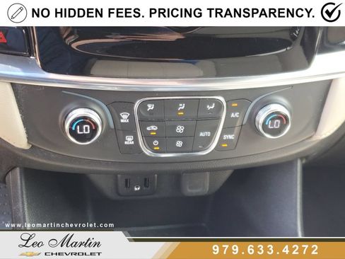 Used 2023 Chevrolet Traverse LS FWD image 26