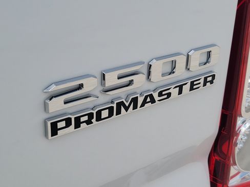 Used 2026 RAM ProMaster 2500 w/ Convenience Group FWD image 37