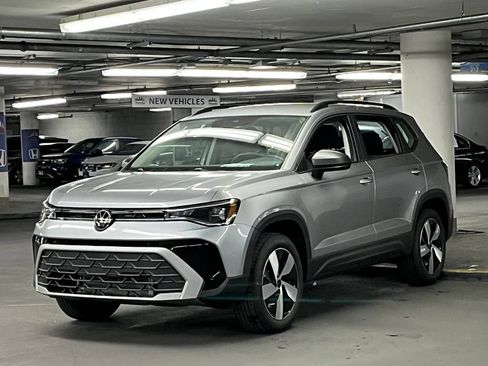 New 2026 Volkswagen Taos S AWD/4WD image 3