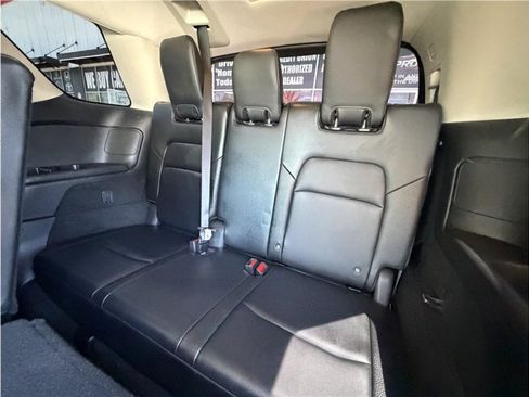 Used 2022 Nissan Pathfinder SL FWD image 23