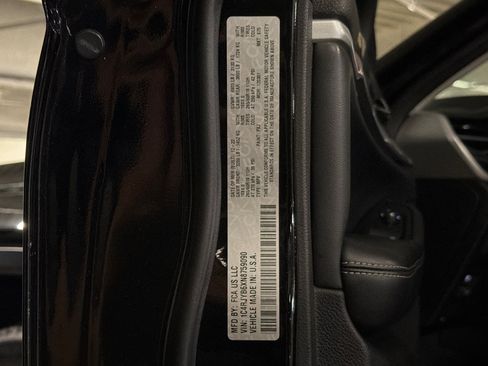 Used 2022 Jeep Grand Cherokee Limited 4xe w/ Luxury Tech Group II AWD/4WD image 28