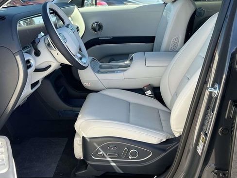New 2026 Hyundai Palisade Calligraphy FWD image 10