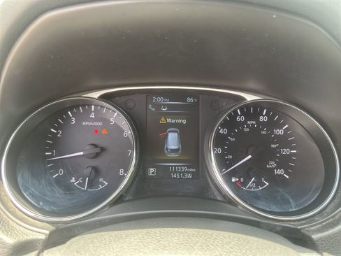 Used 2015 Nissan Rogue SV w/ SV Premium Package image 22