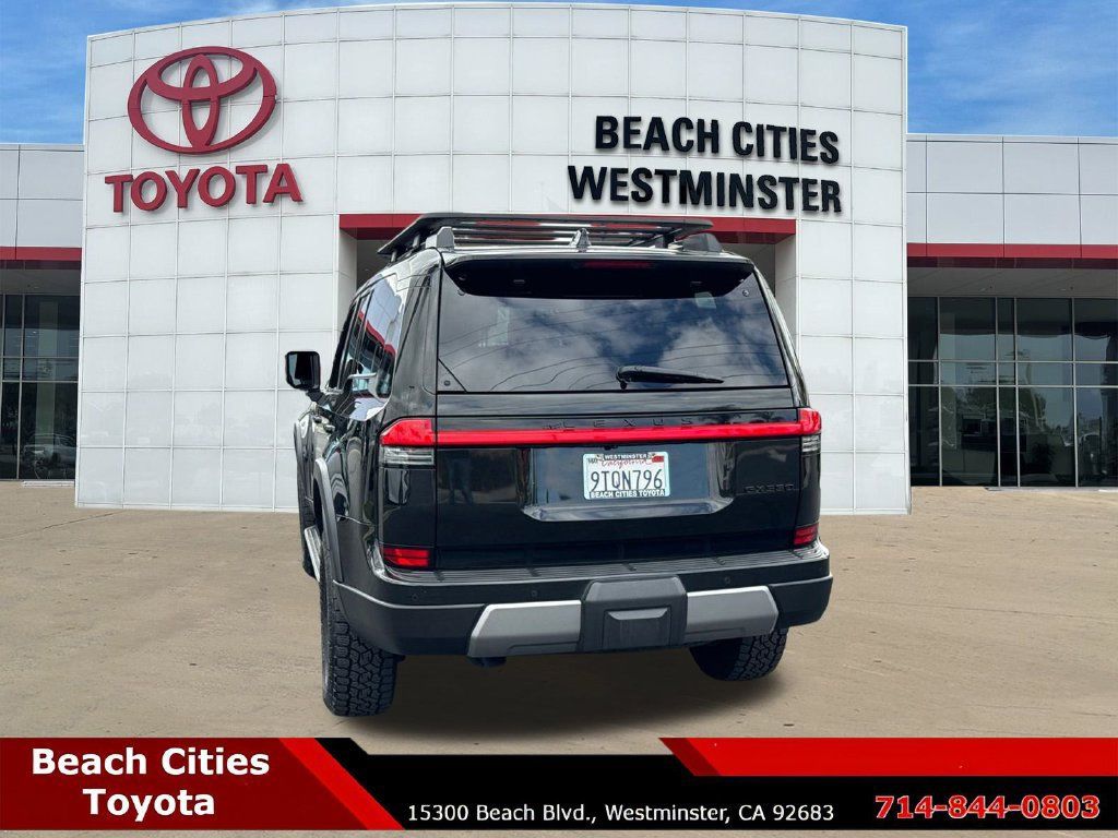 Used 2025 Lexus GX 550 AWD/4WD image 9