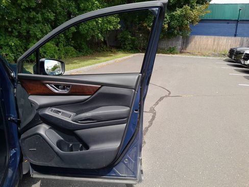 Used 2023 Subaru Ascent Touring AWD/4WD image 41