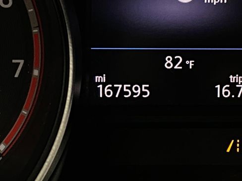 Used 2018 Volkswagen Atlas SEL AWD/4WD image 19