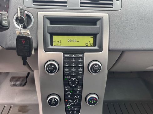 Used 2010 Volvo V50 2.4i image 19