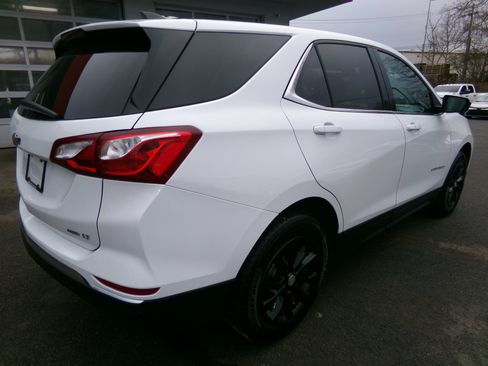 Used 2020 Chevrolet Equinox LT image 3