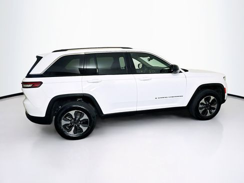 Used 2022 Jeep Grand Cherokee Limited 4xe image 10