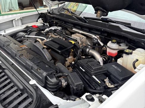 Used 2023 Chevrolet Silverado 2500 LT AWD/4WD image 25
