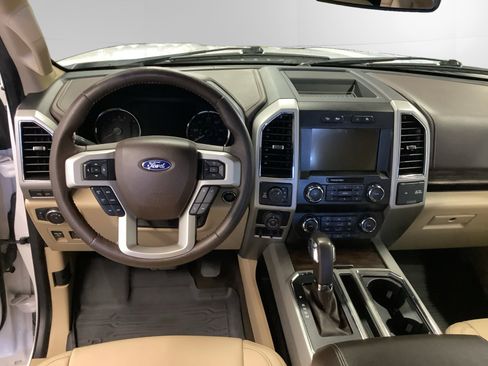Used 2019 Ford F150 Lariat w/ Equipment Group 501A Mid image 10