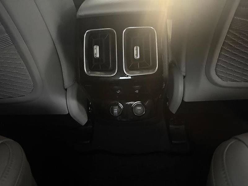 Used 2023 Kia Sorento SX FWD image 11