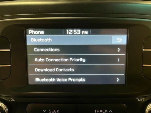 Used 2017 Kia Soul + FWD image 30