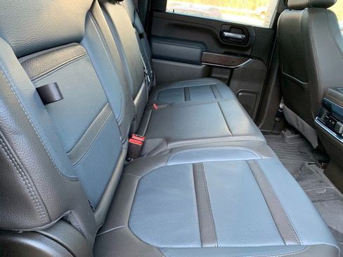 Certified 2022 GMC Sierra 2500 Denali w/ Denali Ultimate Package AWD/4WD image 17