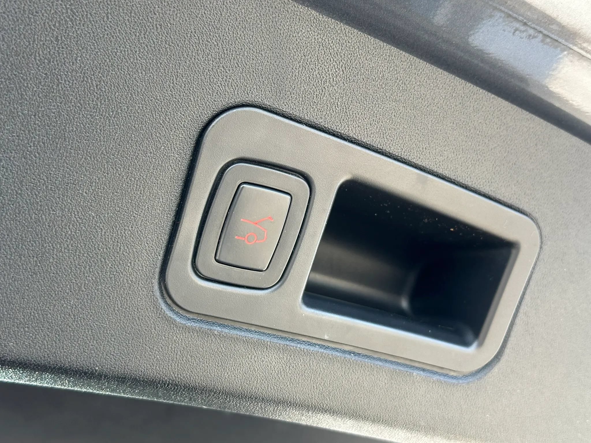 Used 2013 Tesla Model S Performance RWD image 19
