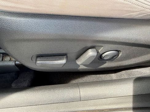 Used 2017 Hyundai Tucson SE w/ SE Popular Package 02 AWD/4WD image 23