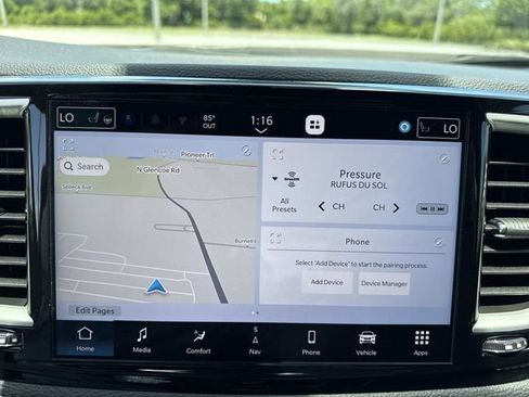 New 2027 Chrysler Pacifica Limited FWD image 31