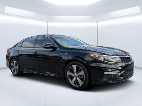 Used 2019 Kia Optima S w/ S Panoramic Sunroof Package image 1