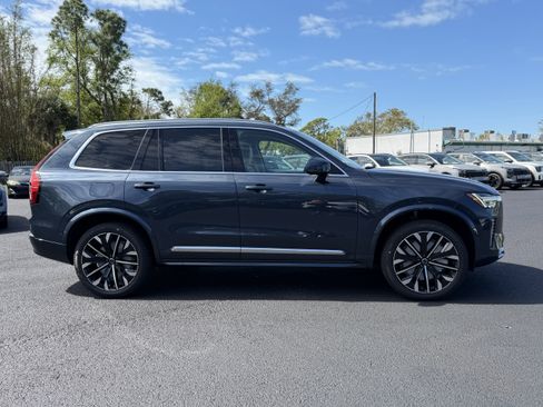 New 2026 Volvo XC90 T8 Ultra w/ Protection Package image 2