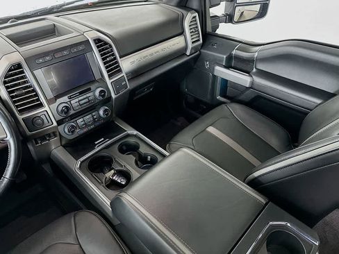 Certified 2018 Ford F350 Platinum w/ Platinum Ultimate Package image 11